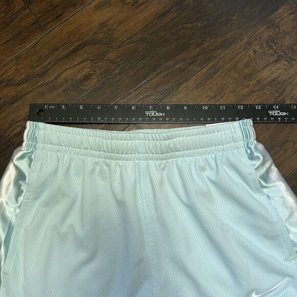 NWT Nike Kids Boys Dri-Fit Elite Basketball Shorts Game Light Blue Size Large - Picture 4 of 7